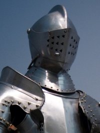 1200px-WLA_cma_Suit_of_armor_c_1530_steel.jpg