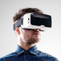 shutterstock_394697902-man-vr-bril-2000x1200.jpg shutterstock_394697902-man-vr-bril-2000x1200.jpg
