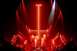 ghost-live-at-kfc-yum-center-in-louisville-kentucky-us-07-v0-s8z2j77jm5ff1.webp