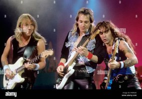 vl-dave-murray-adrian-smith-steve-harris-iron-maiden-on-17091988-in-pamplona-usage-worldwide-P...jpg vl-dave-murray-adrian-smith-steve-harris-iron-maiden-on-17091988-in-pamplona-usage-worldwide-P...jpg